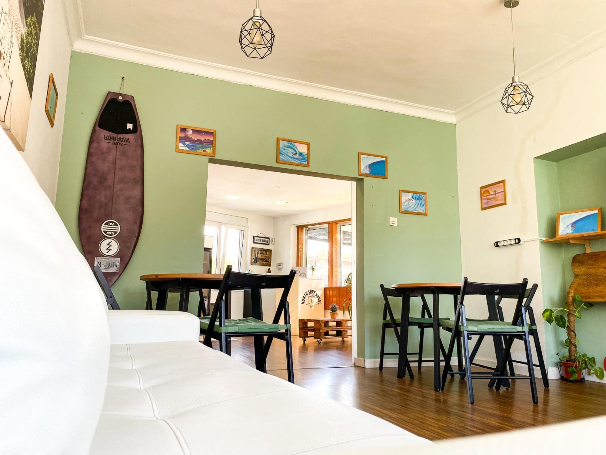 Ostello North Surf House Gijón Esterno foto