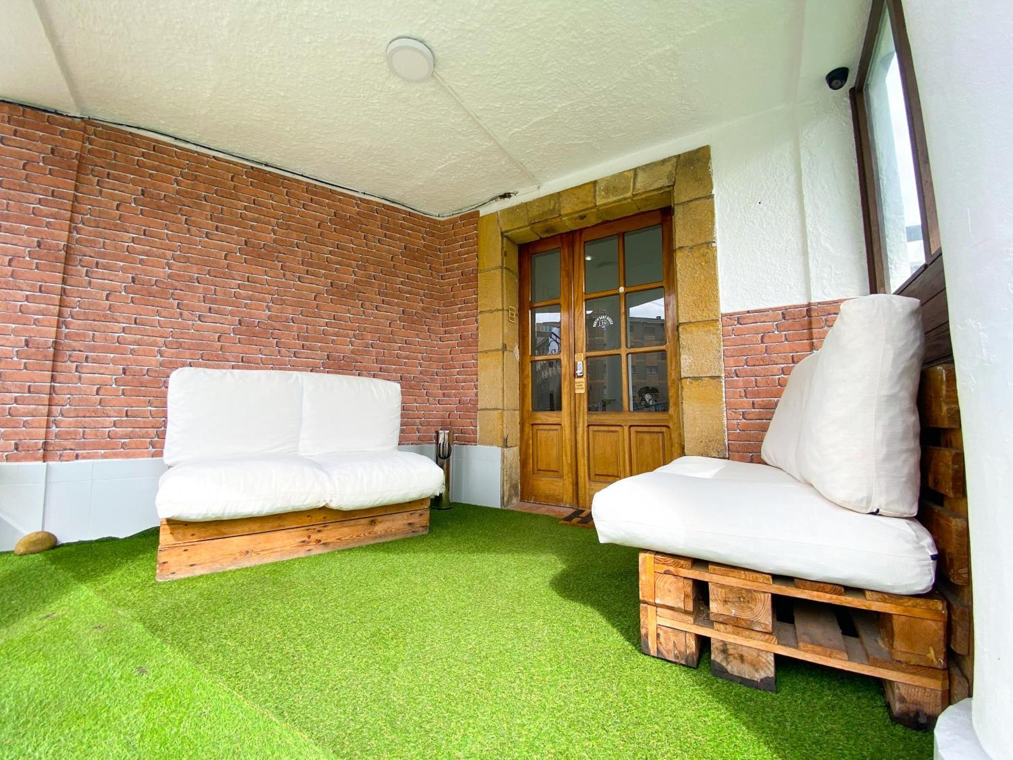 Ostello North Surf House Gijón Esterno foto